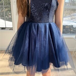 UN DEUX TROIS - Girl’s Sequin Fit and Flare Tulle Dress- Girls Size 8